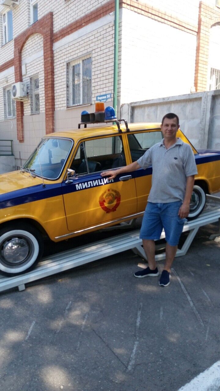  ,   Alex, 48 ,   ,   