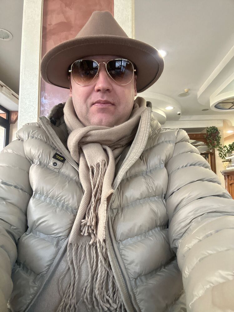  43907236  Vladislav, 44 ,    Rossano