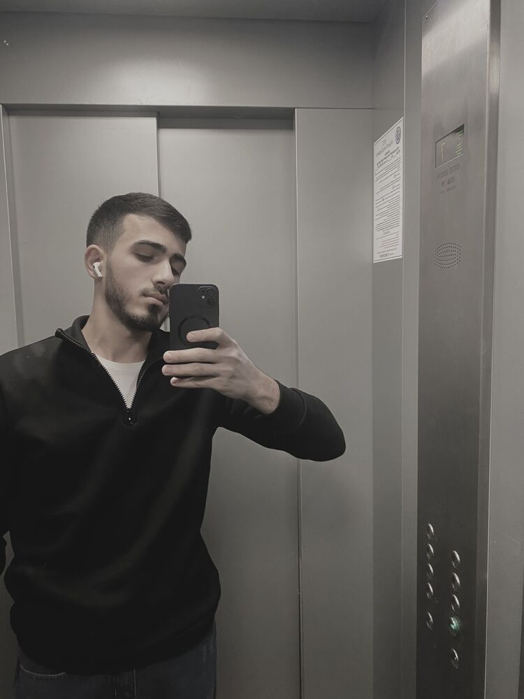  49188996  , 21 ,    