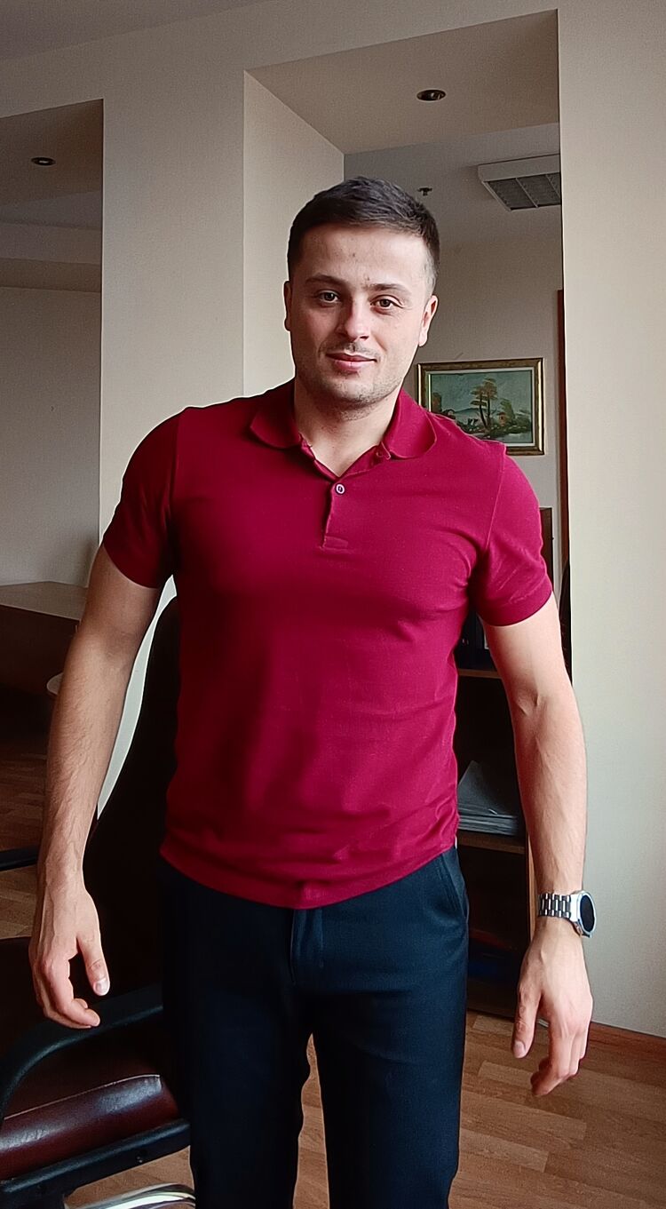  53891436  , 34 ,    --