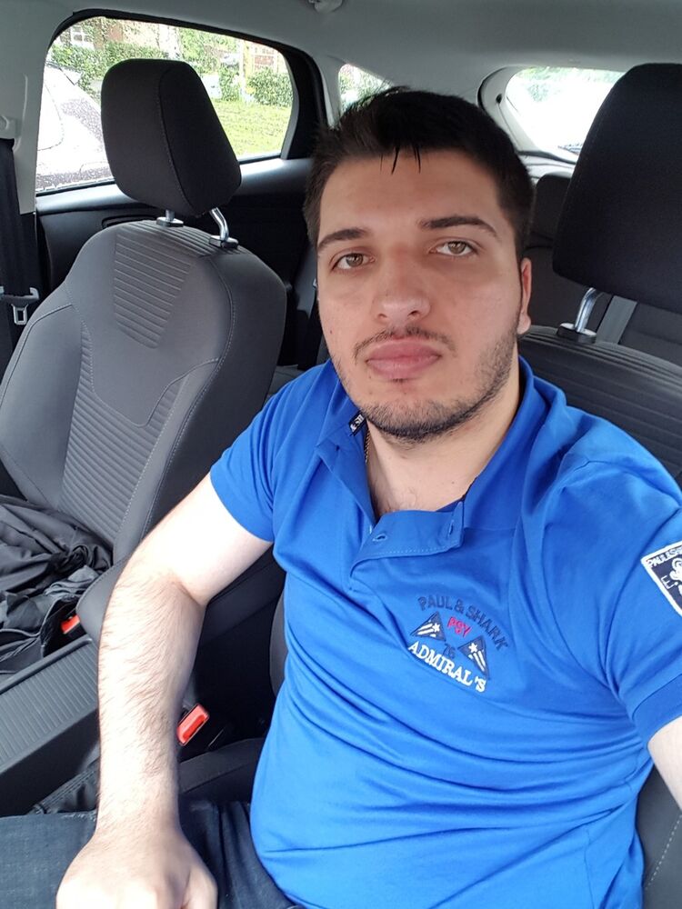  10064686  Eliko, 29 ,    