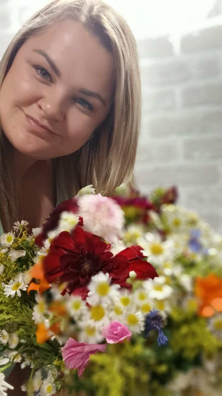  54373676  Anna, 36 ,    