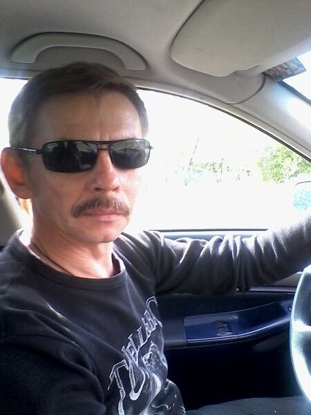  4755096  Andrey, 52 ,    