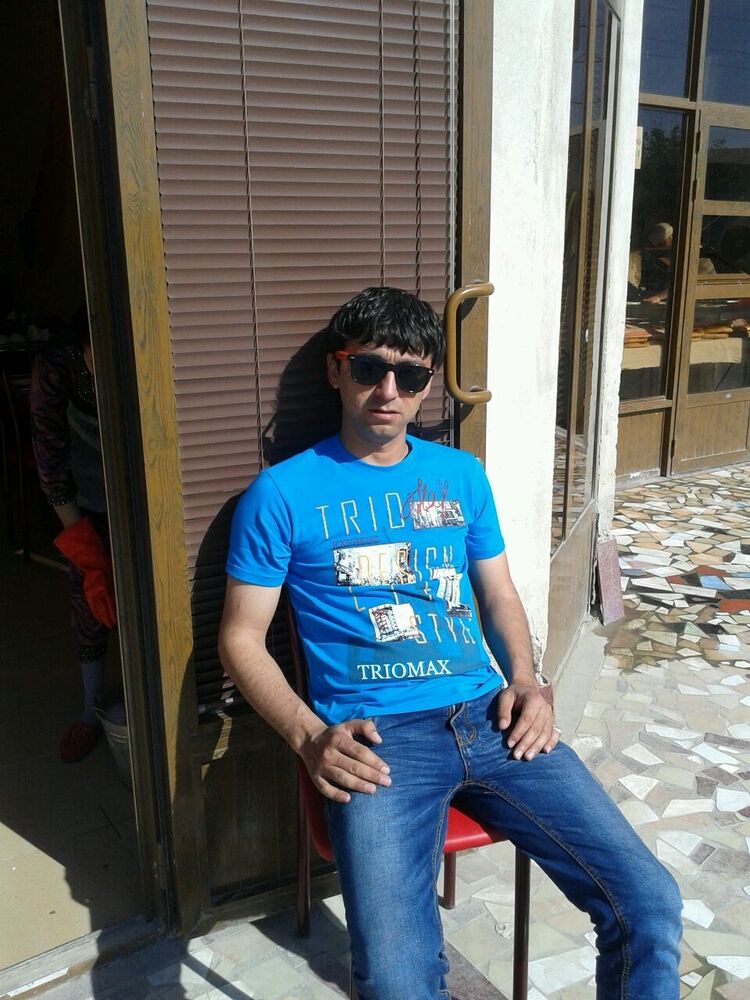  43825386  Boy Baxa, 36 ,    