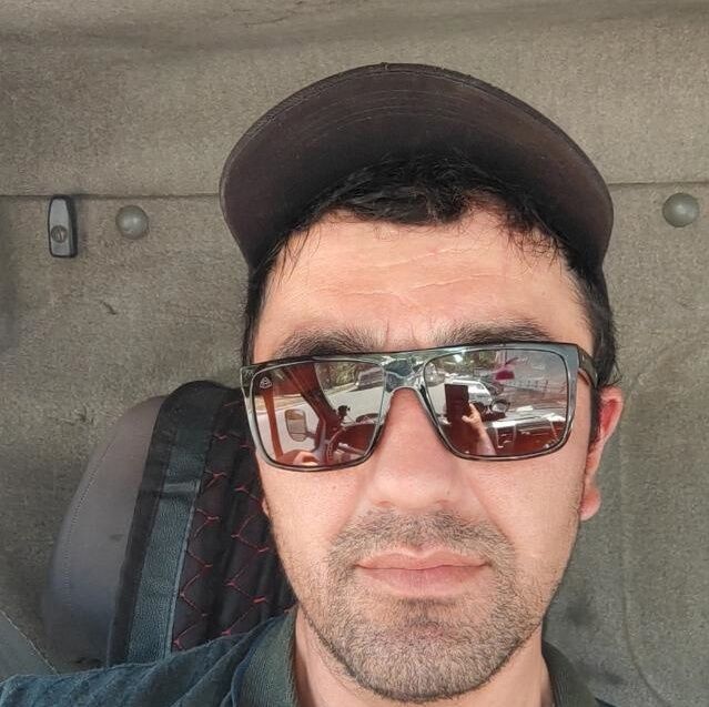  46924996  , 27 ,    