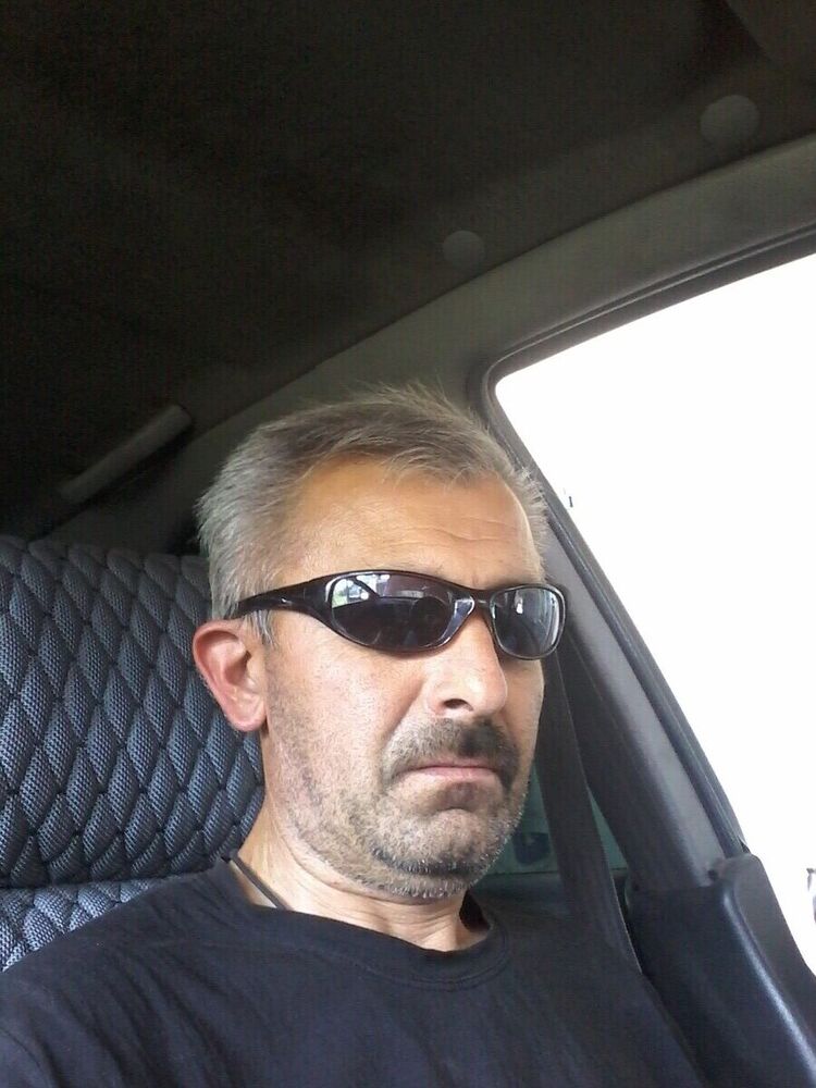  20962736  Polat, 48 ,    