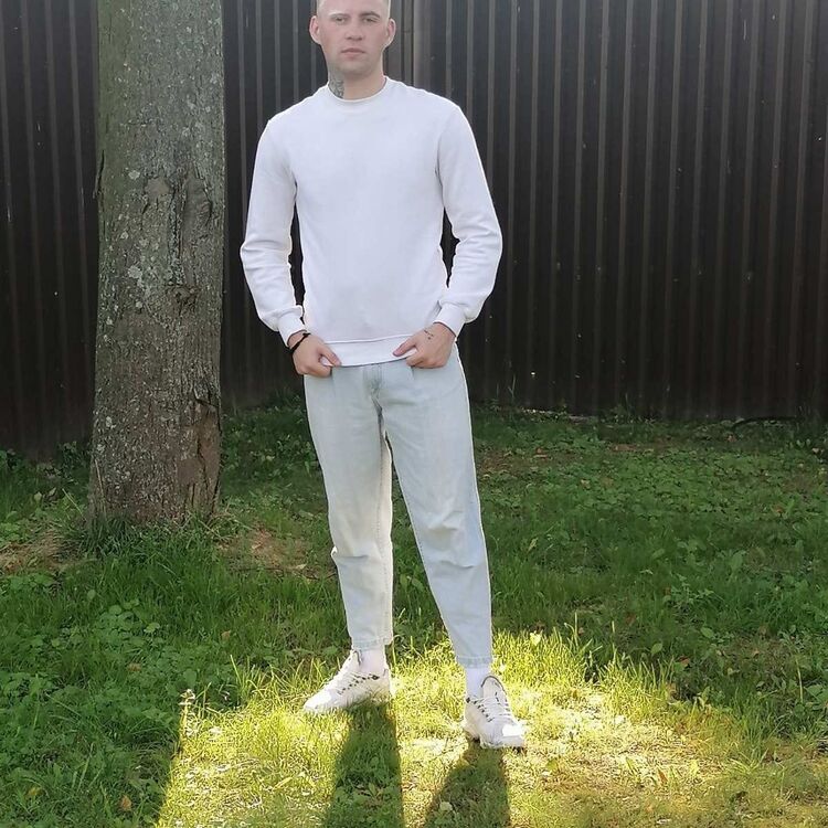  37481096  , 21 ,    