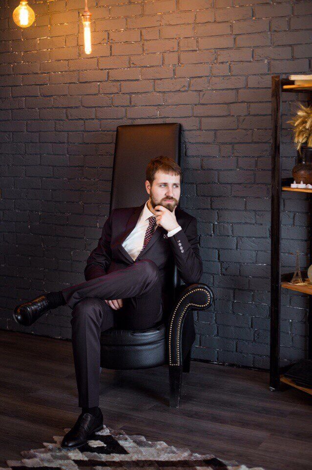  ,   Leon, 30 ,   ,   