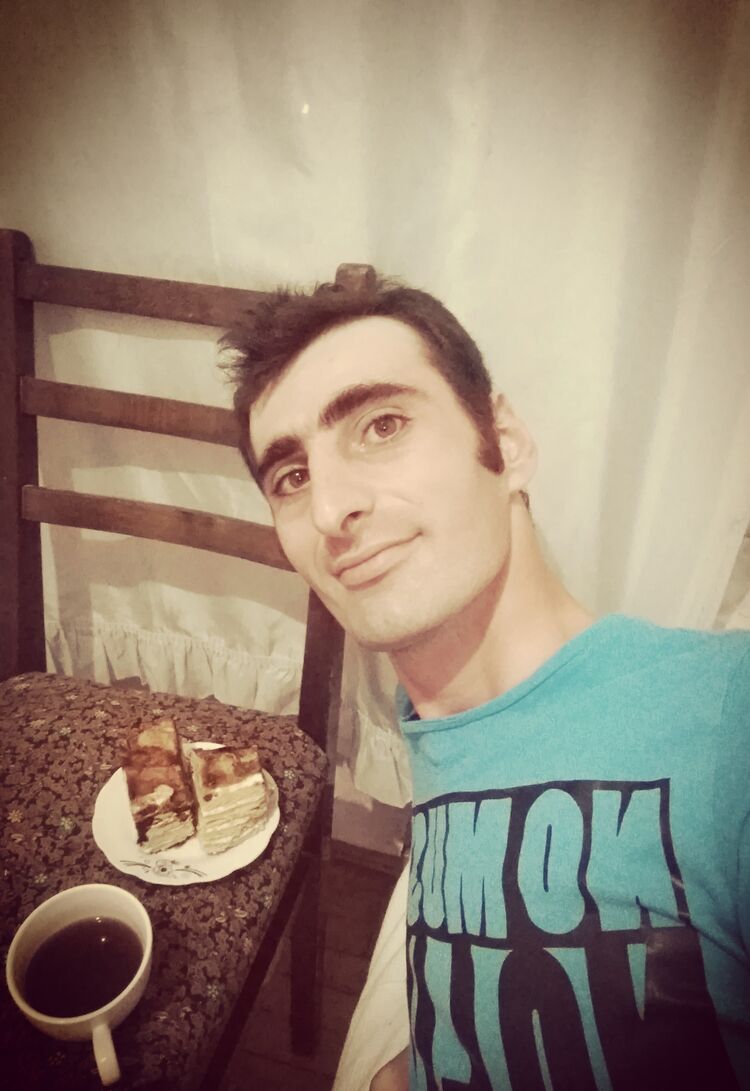  23897016  Giorgi, 35 ,    