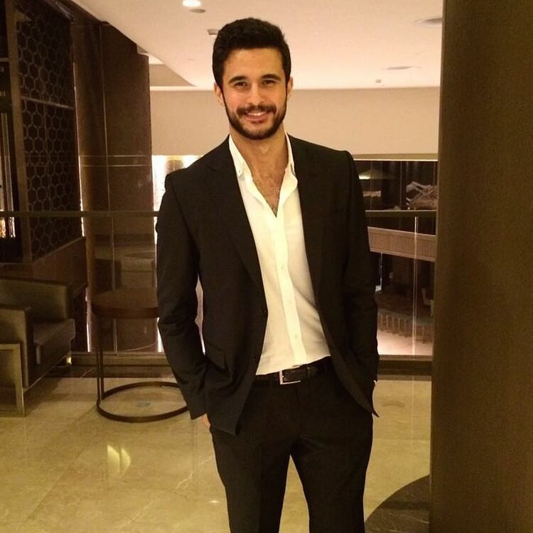  ,   Cahit, 35 ,   ,   , c 