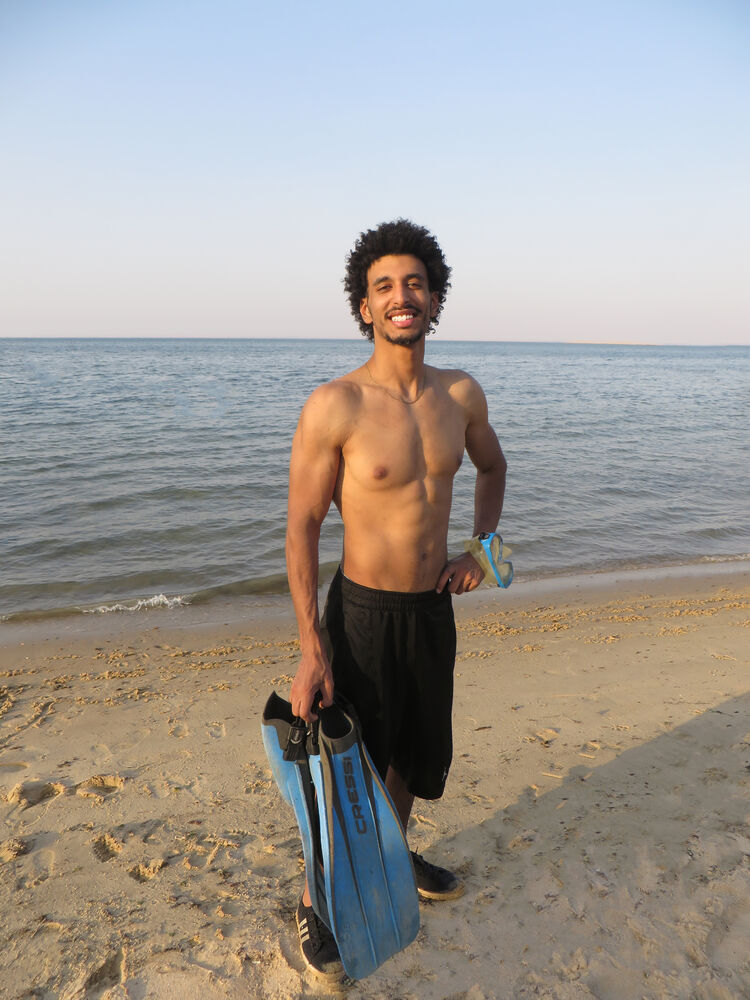  37523466  Mahmoud, 26 ,    Az Zaqaziq