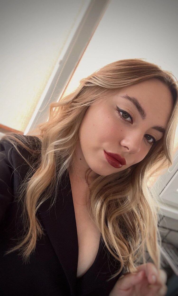  50660536  Ksymaya, 26 ,    