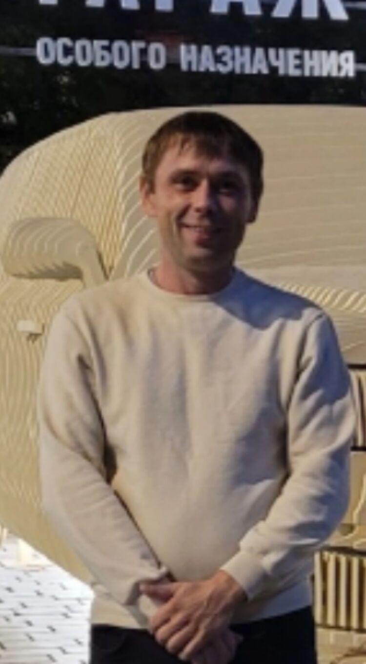  39294366  Sergey, 37 ,    