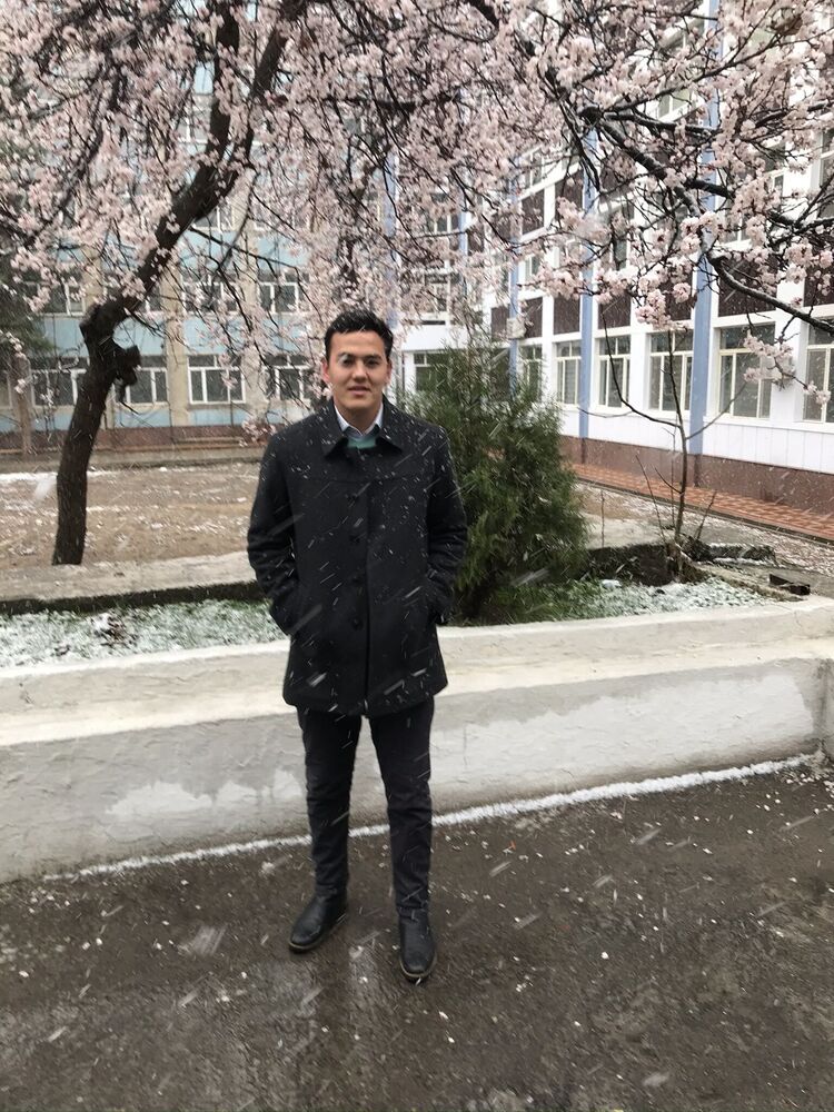  ,   Akrombek, 28 ,   ,   