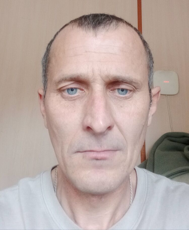  49318046  , 41 ,    