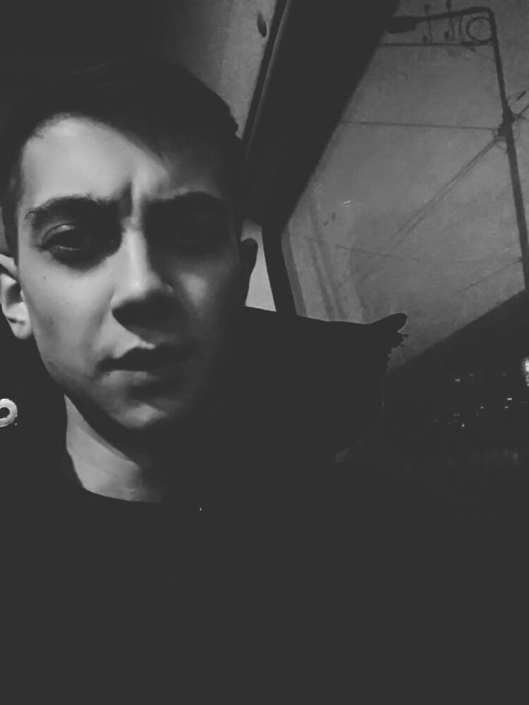  27071636  Ivan, 27 ,    