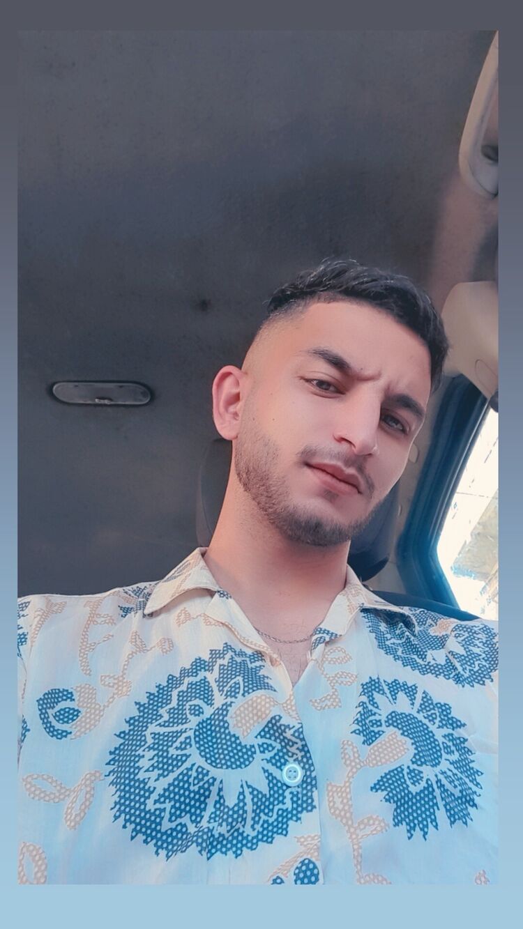  ,   Enzoo, 24 ,   ,   