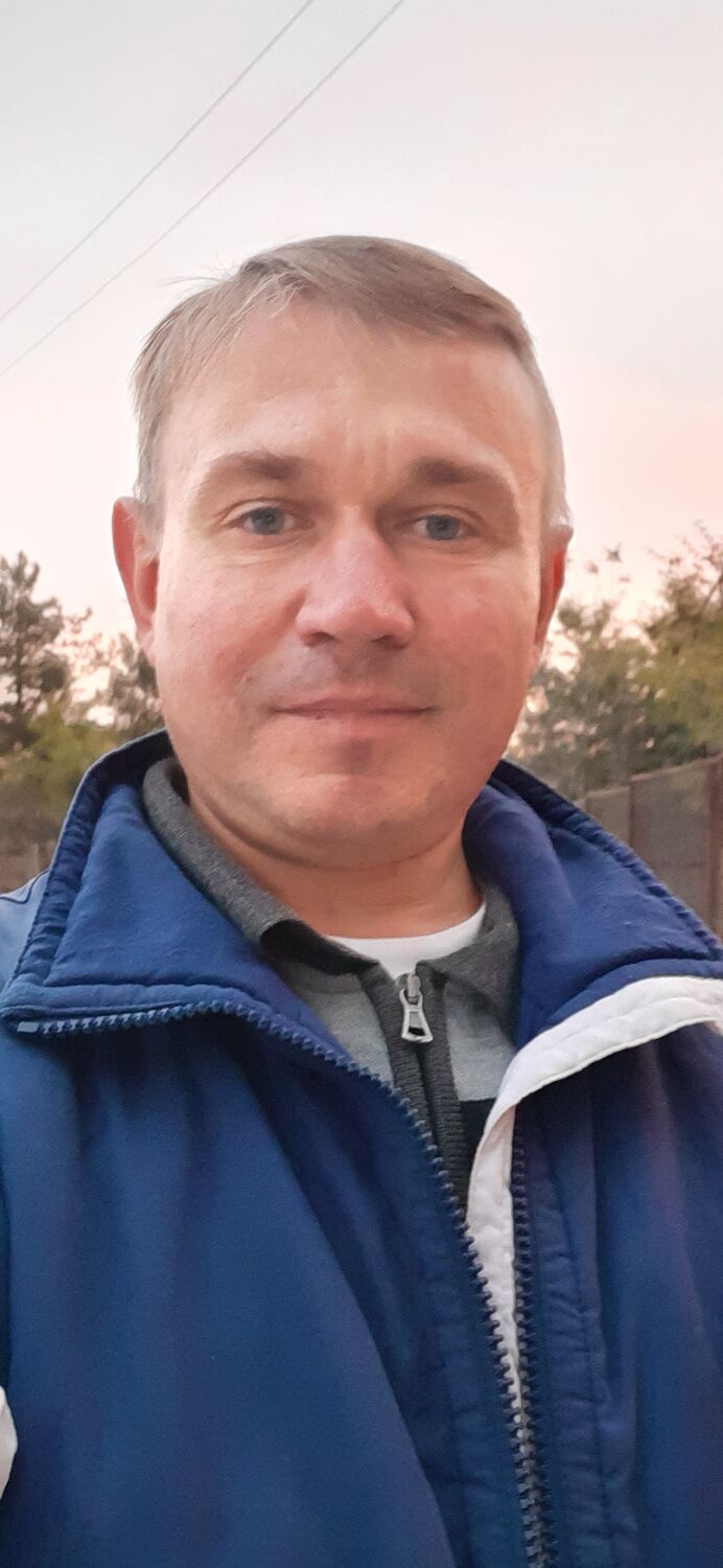  ,   Victor, 48 ,   ,   