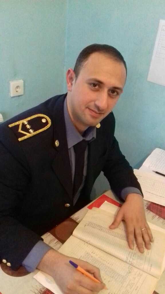  17074146  Ismayil, 37 ,    
