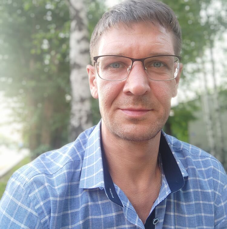  ,   Artem, 47 ,   ,   