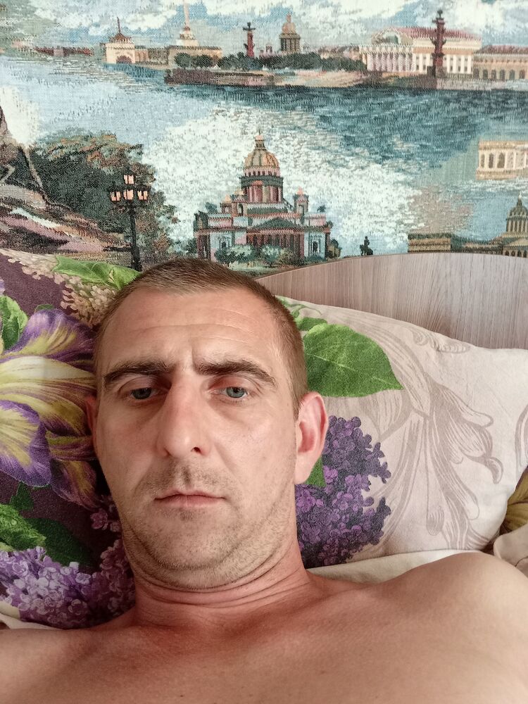  24027936  , 43 ,    