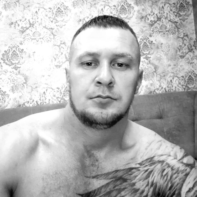  35983046  , 42 ,    