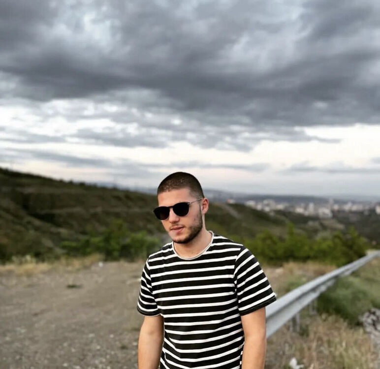 ���������� �������, ���� ����� Dato, 23 ����, ������������ ��� ������, ����� � ���������