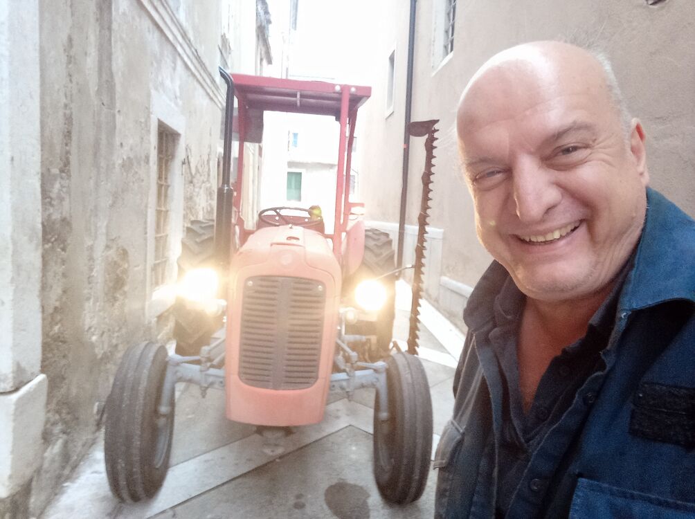  ,   Nikola, 60 ,   ,   , c 