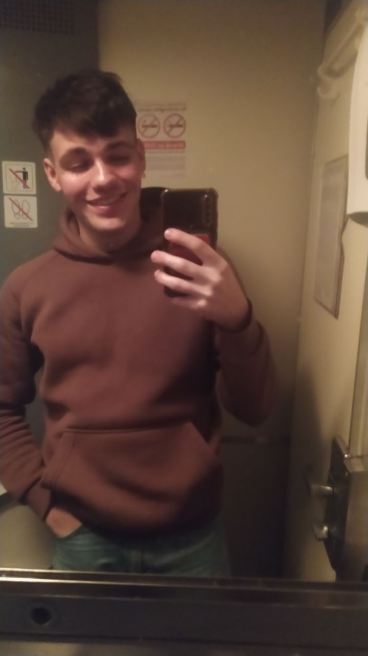  ,   Slashe, 21 ,   ,   