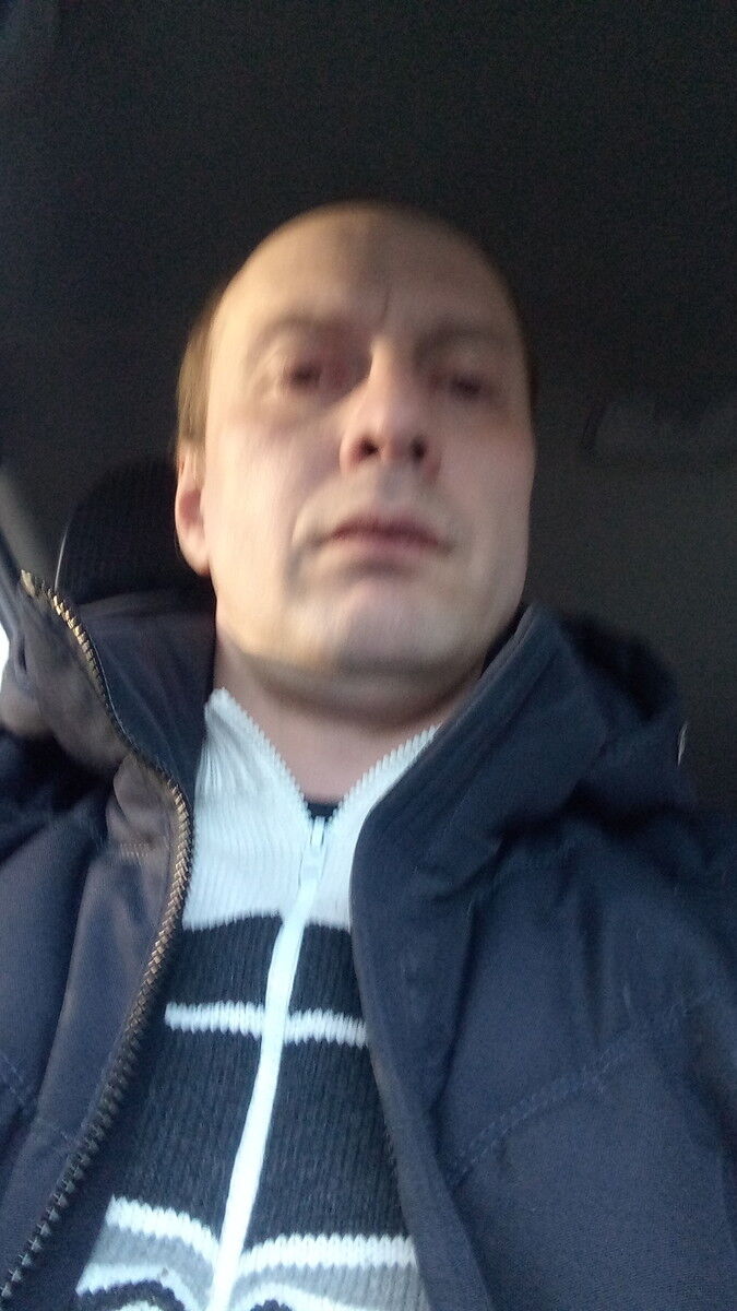  18288896  Thomas, 45 ,    