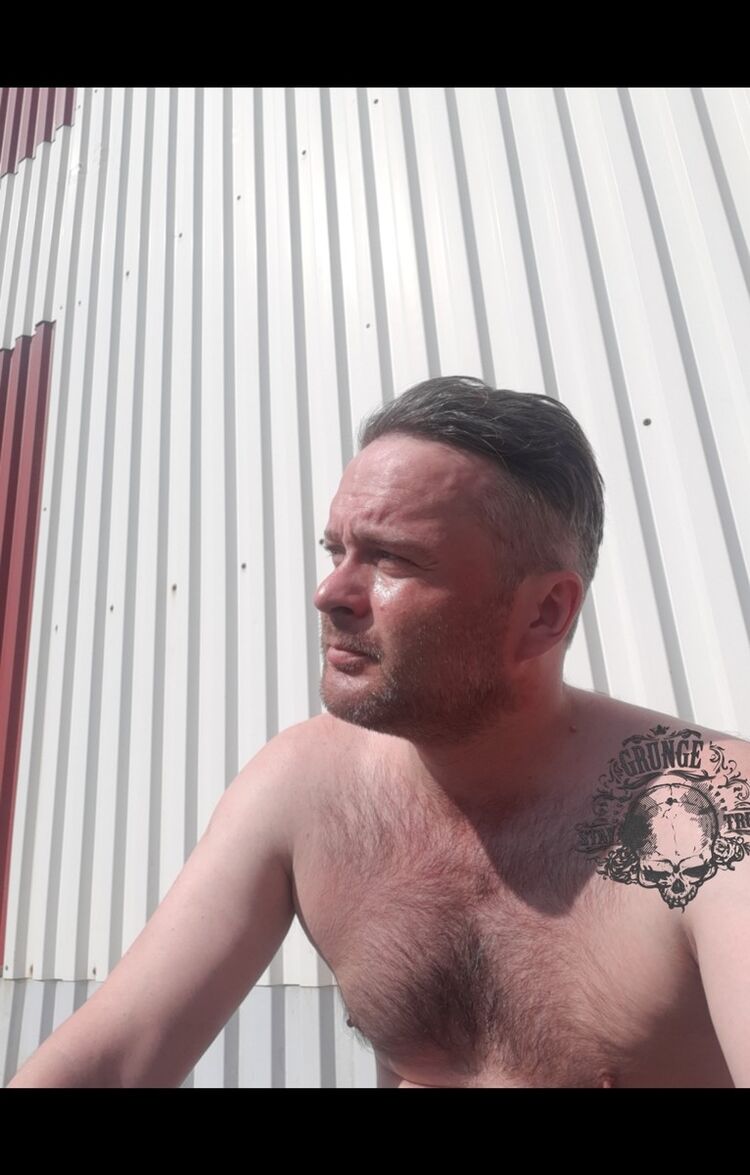  ,   Paul, 43 ,   ,   , c 