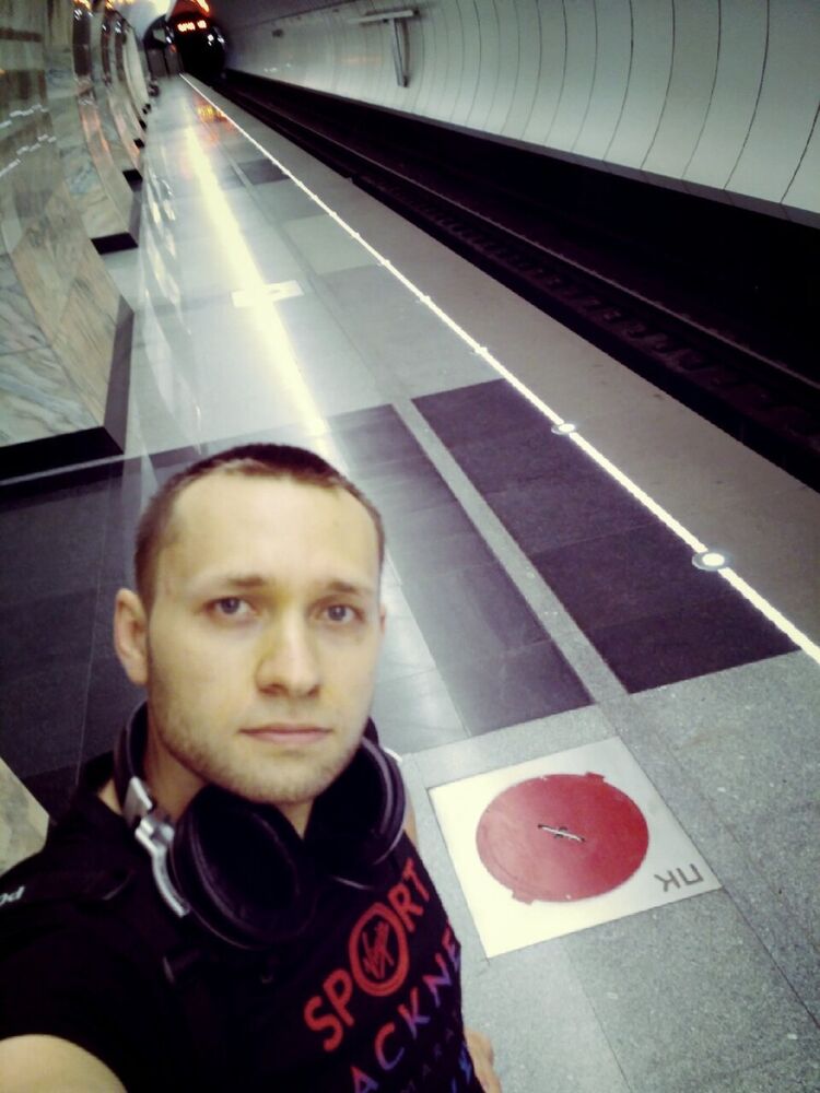  18424126  Sergiy, 39 ,    