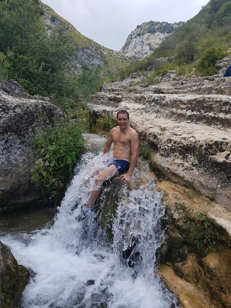  ,   Kevin, 37 ,   ,   , c 