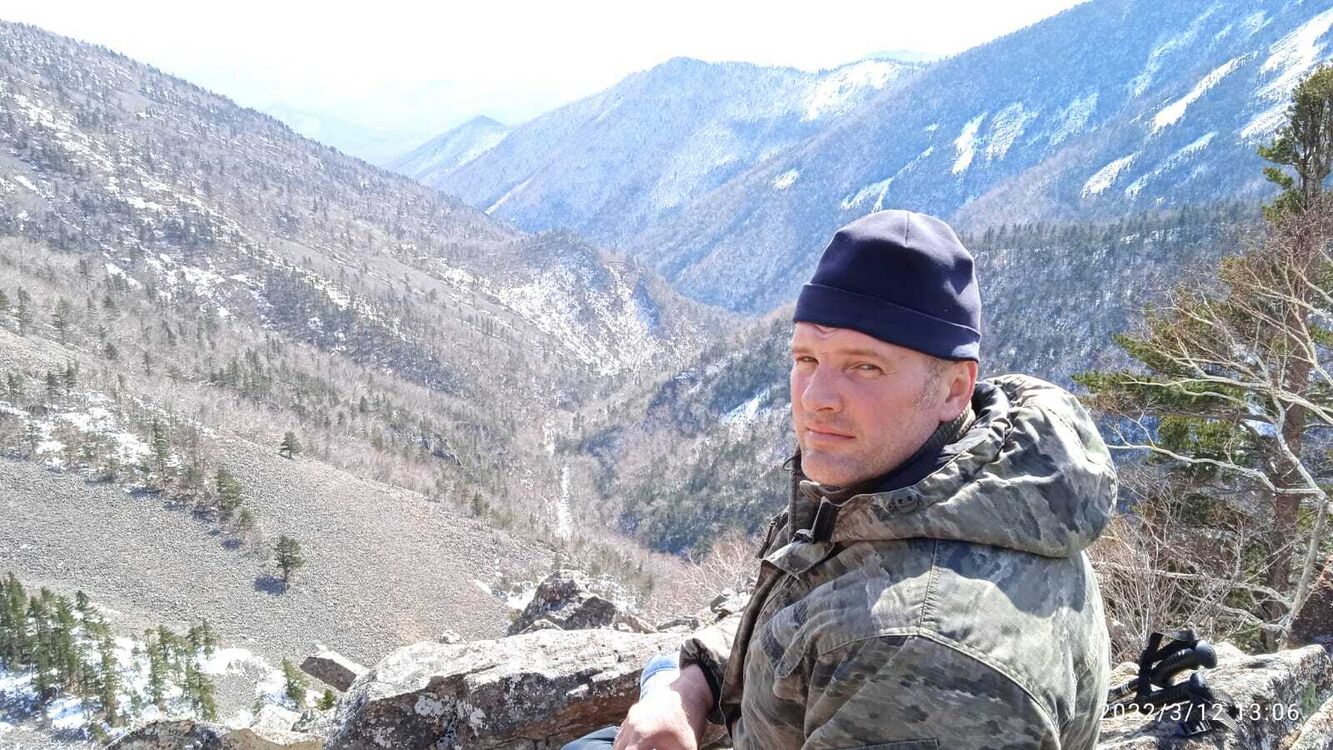  43218086  Ruslan, 42 ,    