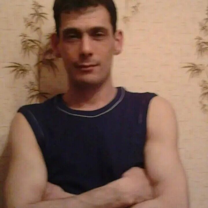  45299606  Zulf, 52 ,    