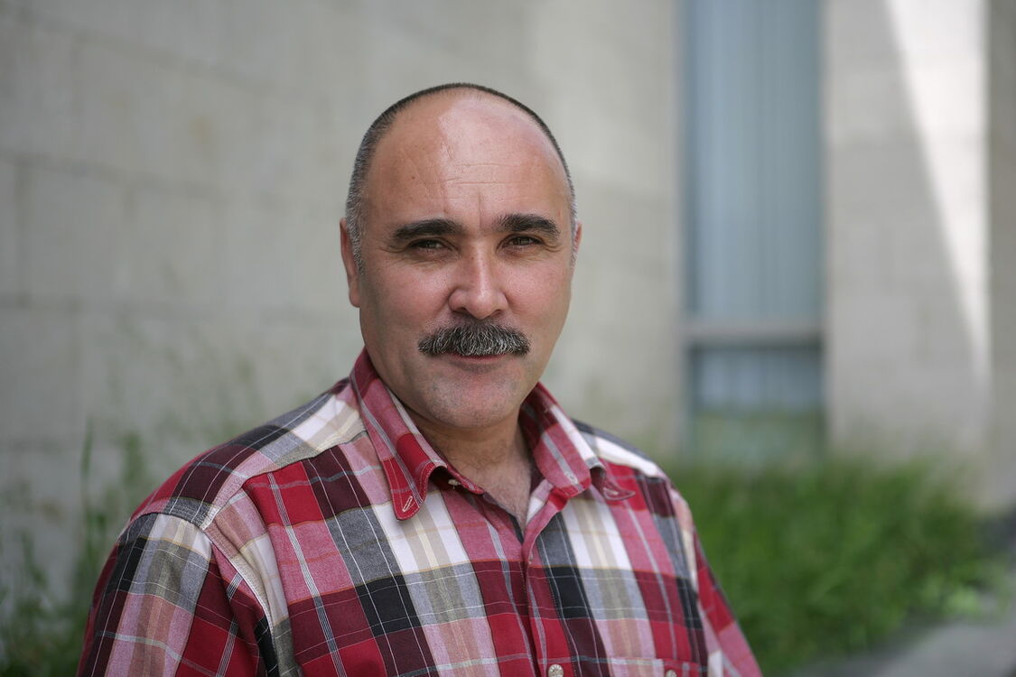  15593626  Gheorghe, 65 ,    