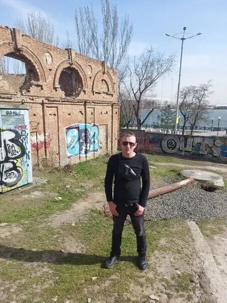  --,   Vladimir, 31 ,     , c 