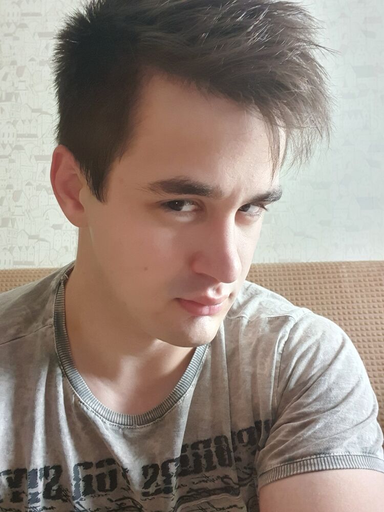  ,   Maxim, 26 ,   ,   