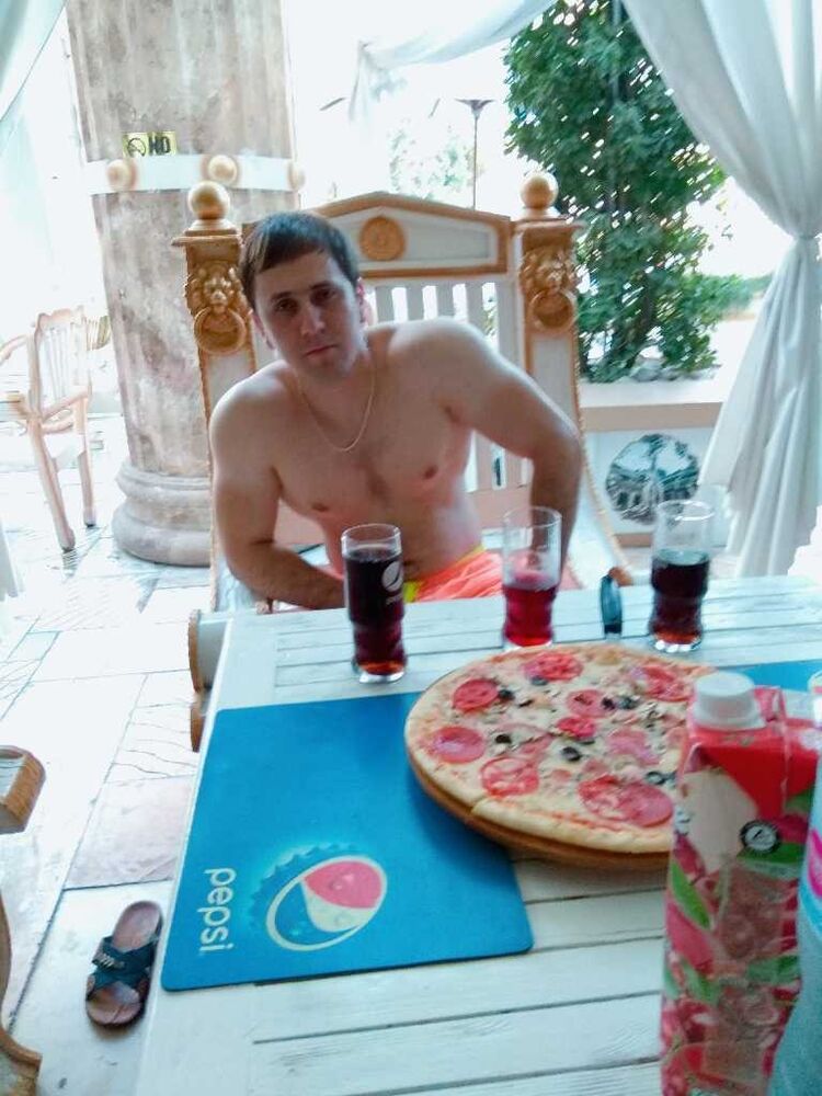 ,   Aziz, 33 ,   ,   , c 