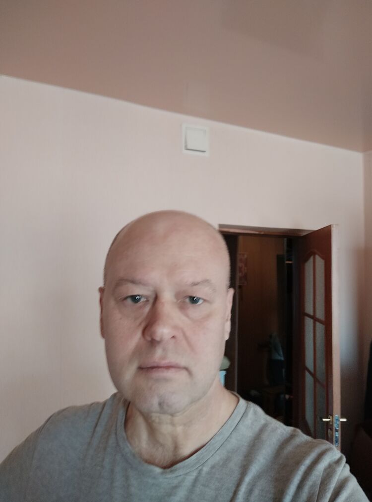  44774036  , 52 ,    