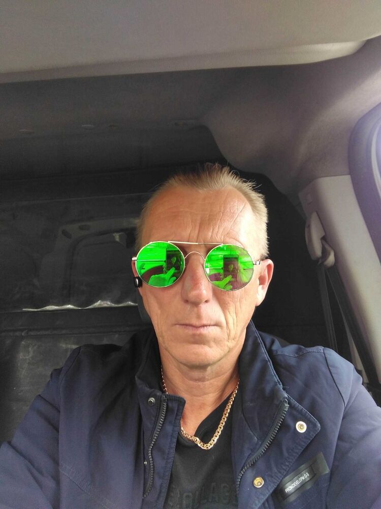 ���� 19527526 ������� ����, 54 ����, ���� ���������� � �����������