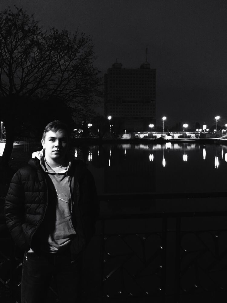  ,   Artem, 22 ,   ,   