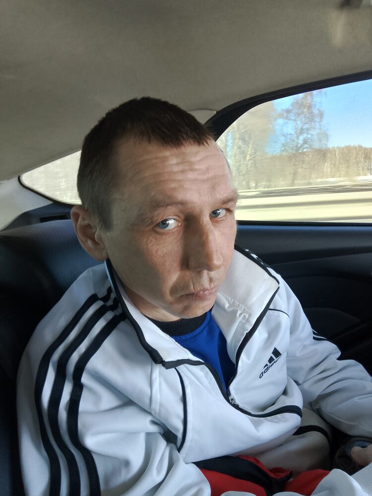  49063126  , 42 ,    