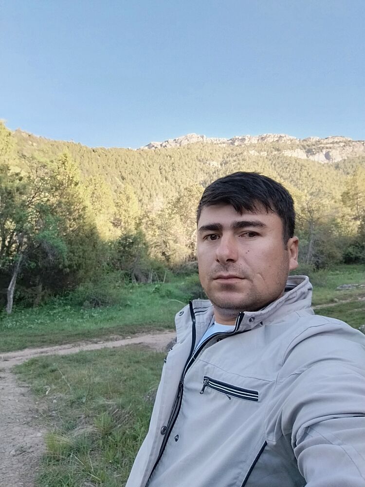  53453866  Bunyod, 26 ,    