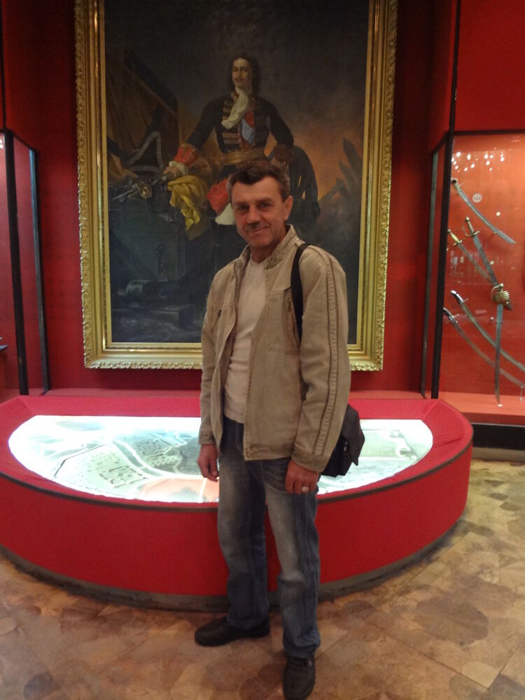  ,   Nik, 60 ,   