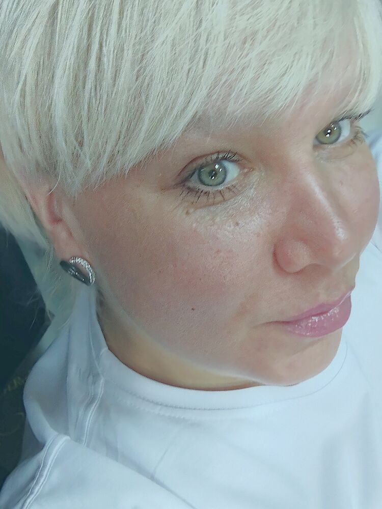  ,   LUNA, 46 ,  