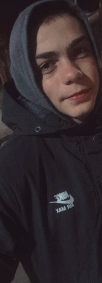  54308436  Artem, 18 ,    