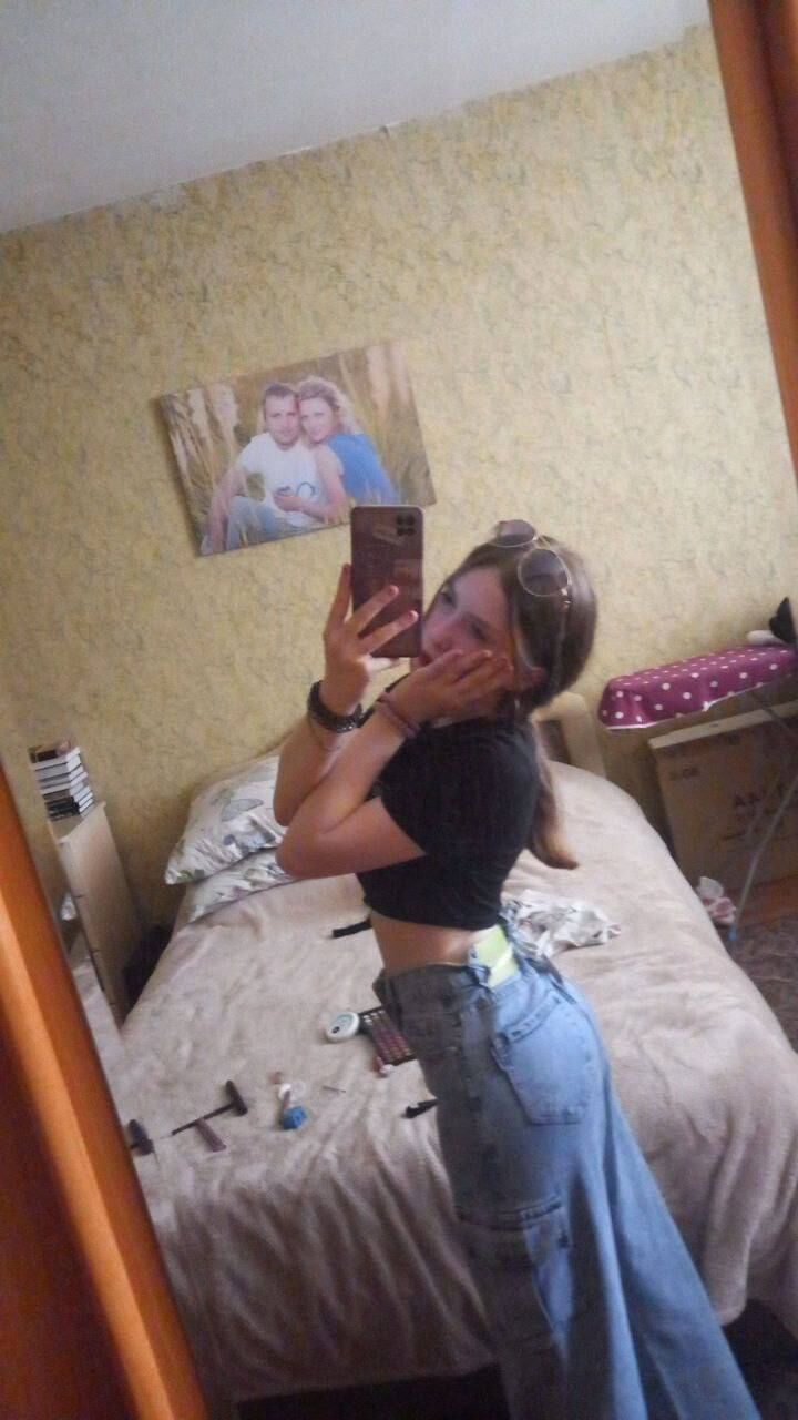  43878946   , 19 ,    