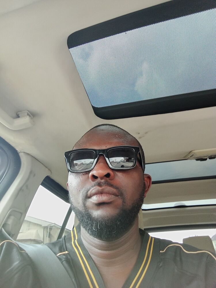 ���������� Portsmouth, ���� ������� Emeka, 42 ����, ������������ ��� ����� � ���������, c�������� ���������