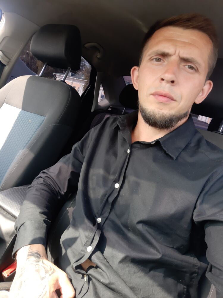  ,   Evgen, 33 ,   ,   